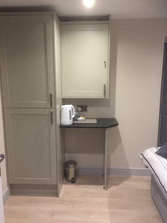 Private En-Suite Guestroom Ρούθιν Εξωτερικό φωτογραφία