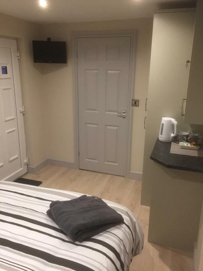 Private En-Suite Guestroom Ρούθιν Εξωτερικό φωτογραφία